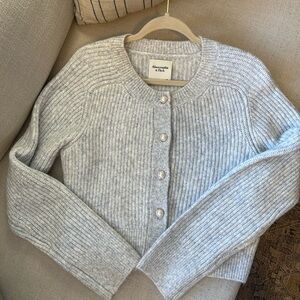 Abercrombie cardigan
